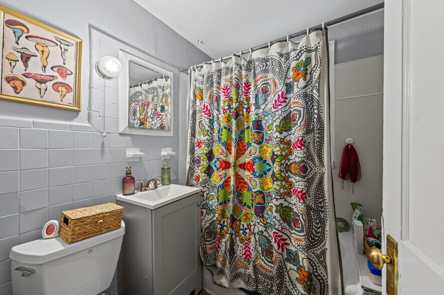 More Photos Of 5029-5035 Troost ave, Kansas City Multifamily For Sale