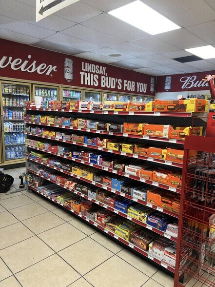 More Photos Of Cherokee St, Lindsay Convenience Store For Lease