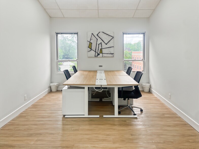 More Photos Of 10505 Judicial Dr, Fairfax Coworking Space