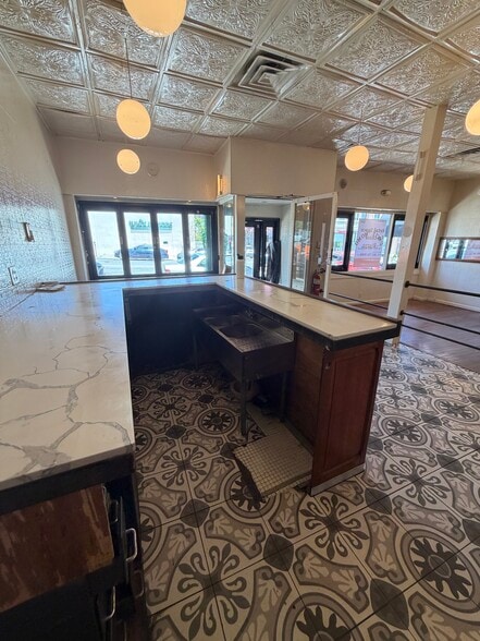 More Photos Of 702-720 Bloomfield Ave, Montclair Storefront For Lease