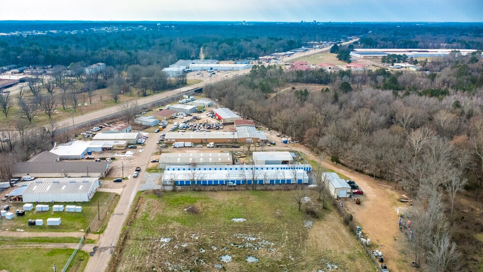 More Photos Of 5849 N Commerce Plz, Jackson Self Storage For Sale