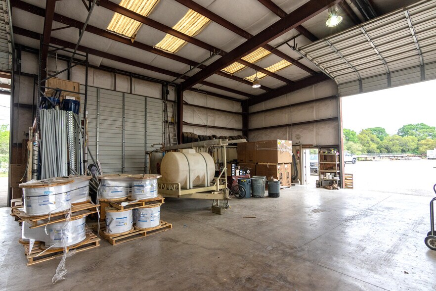 More Photos Of 2520 W Highway 290, Dripping Springs Light Manufacturing For Sale