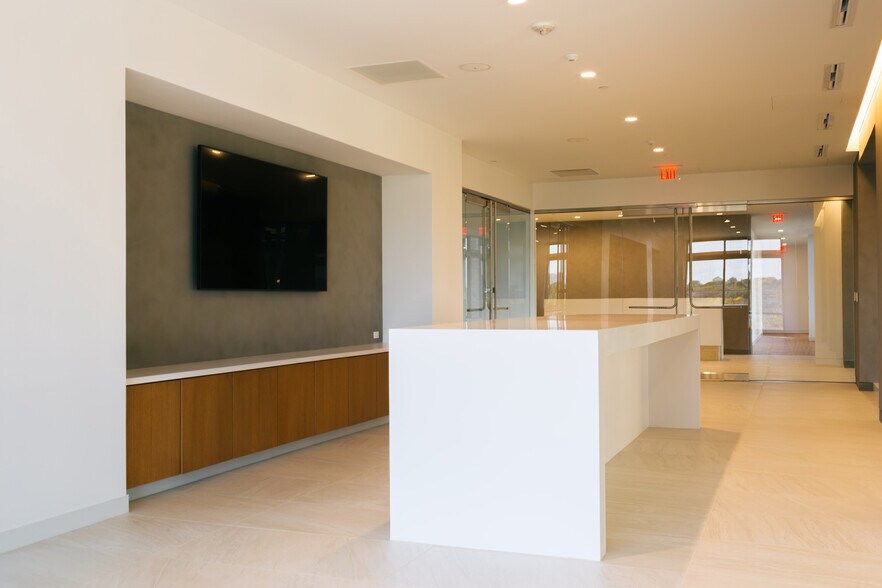 More Photos Of 3120 Sabre Dr, Southlake Office For Lease