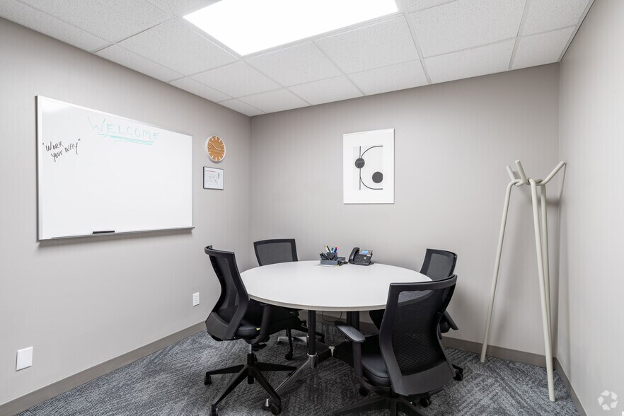 More Photos Of 3950 Sunforest Ct, Toledo Coworking Space