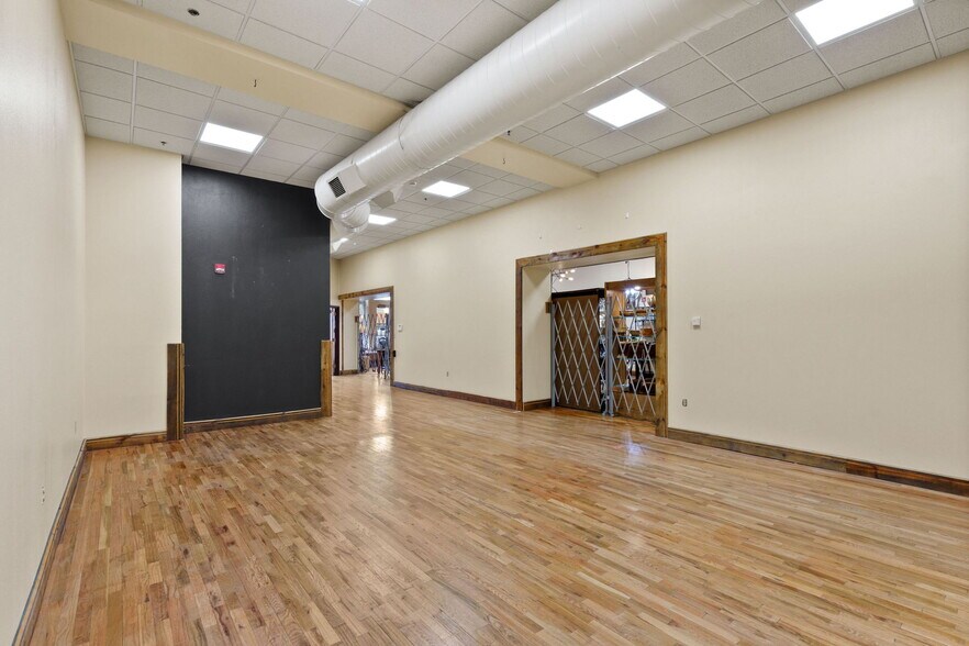 More Photos Of 216 W Lincolnway, Cheyenne Storefront Retail Office For Sale