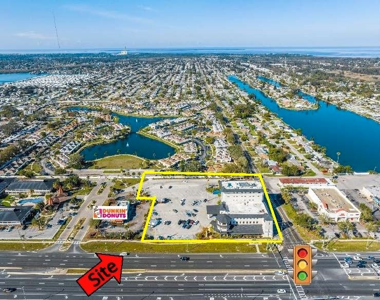 More Photos Of 2435-2437 US Highway 19, Holiday Office Residential For Lease