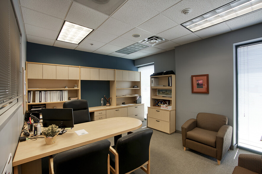 More Photos Of 14245 W Grand Ave, Surprise Office For Sale