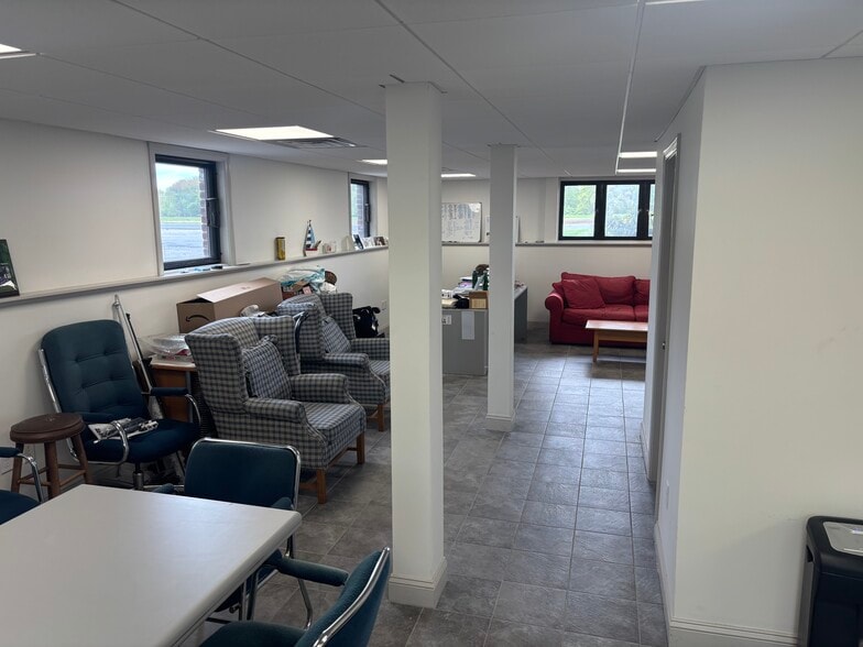 More Photos Of 2660 Warwick Ave, Warwick Office For Sale