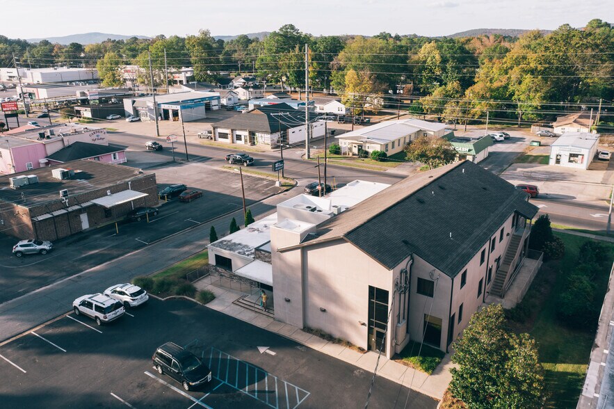 More Photos Of 315 Fort Williams St, Sylacauga Medical For Lease