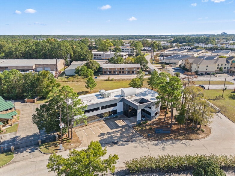 More Photos Of 25010 Oakhurst Dr, Spring Medical For Sale