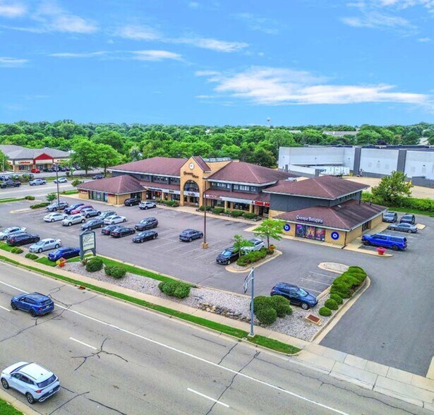 More Photos Of 630 Gammon Rd, Madison Freestanding For Sale