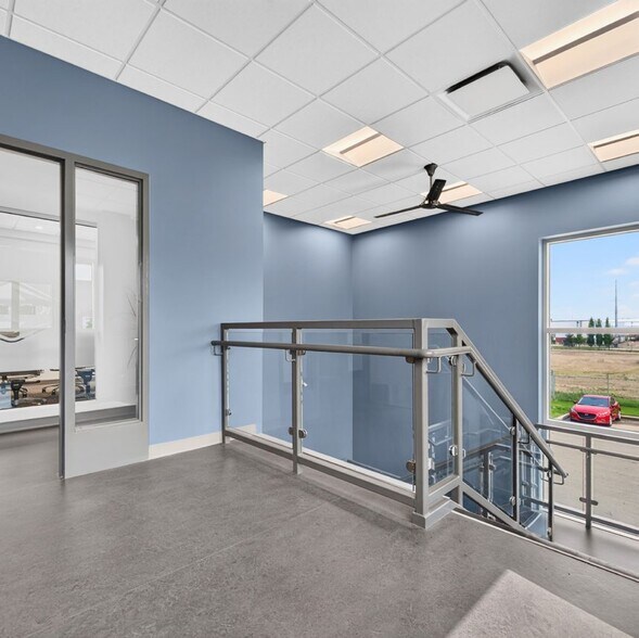 More Photos Of 13080 25 St NE, Edmonton Service For Sale