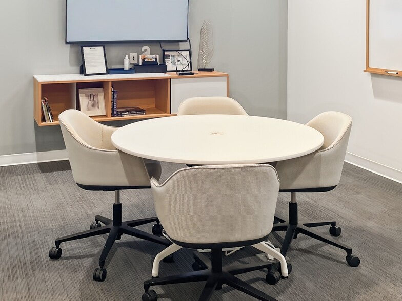 More Photos Of 6600 Chase Oaks Blvd, Plano Coworking Space
