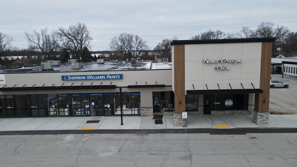 More Photos Of 1009-1411 10th St, Jeffersonville Unknown For Lease