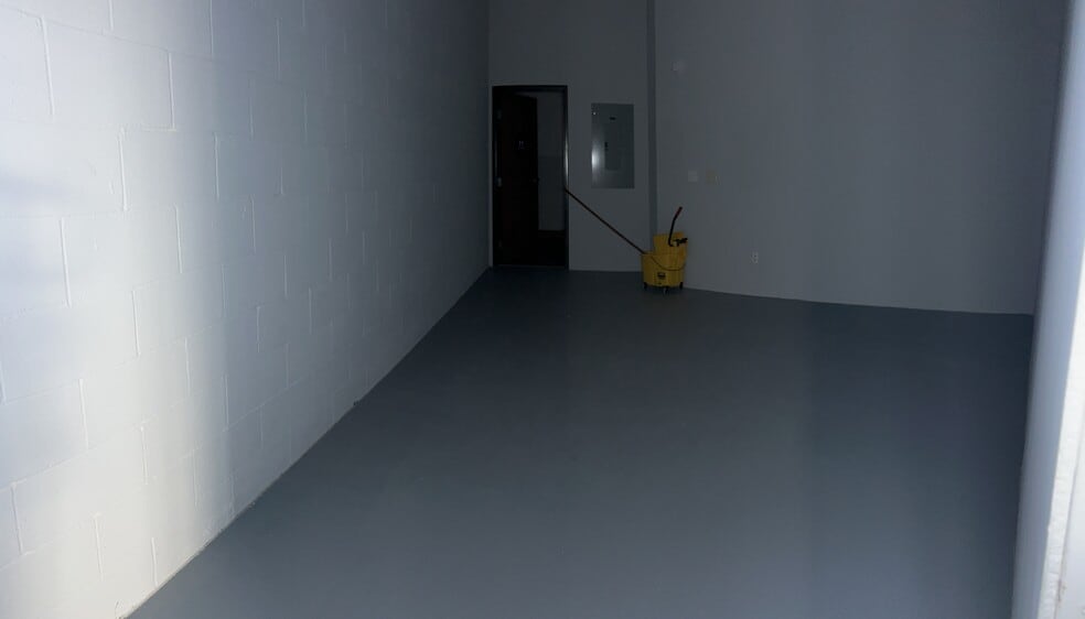 More Photos Of 11050 Prairie Ave, Inglewood Unknown For Lease