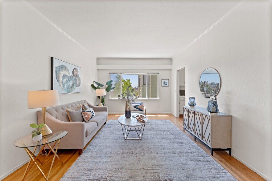 More Photos Of 881 Erie St, Oakland Apartments For Sale