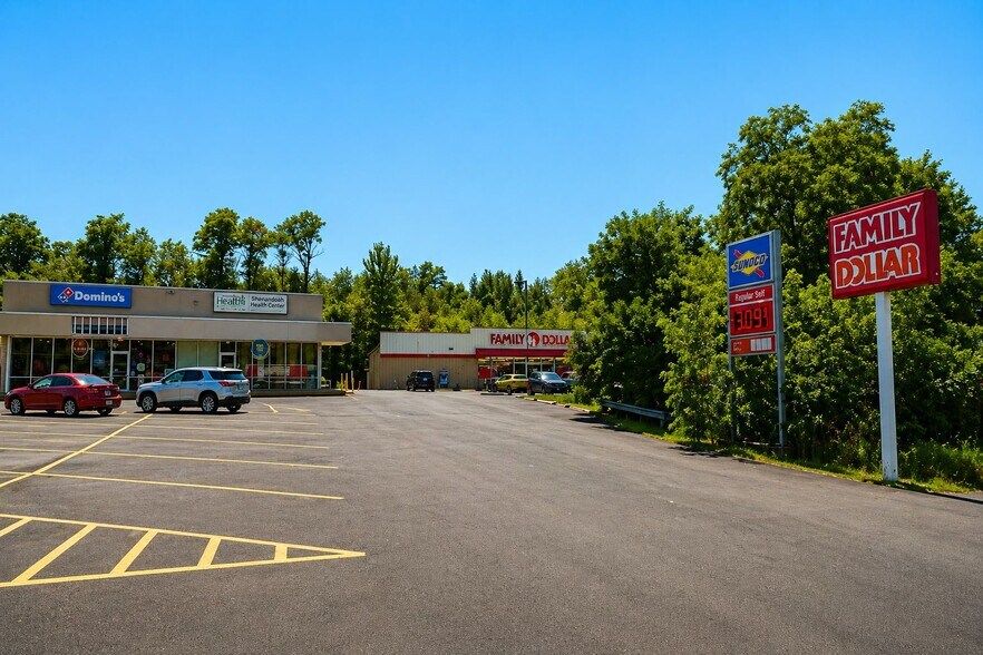 More Photos Of 640 W Centre St, Shenandoah Drugstore For Sale