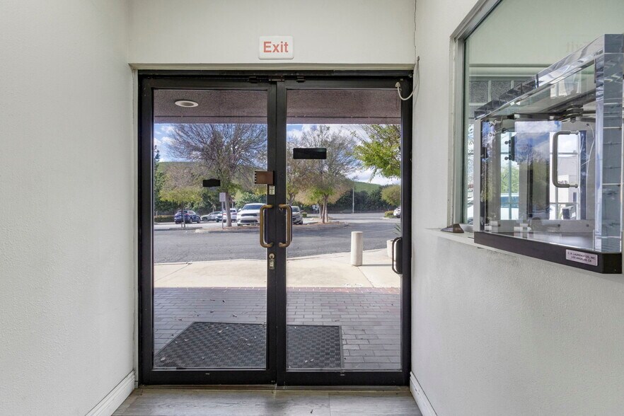 More Photos Of 706 N Diamond Bar Blvd, Diamond Bar Office For Sale