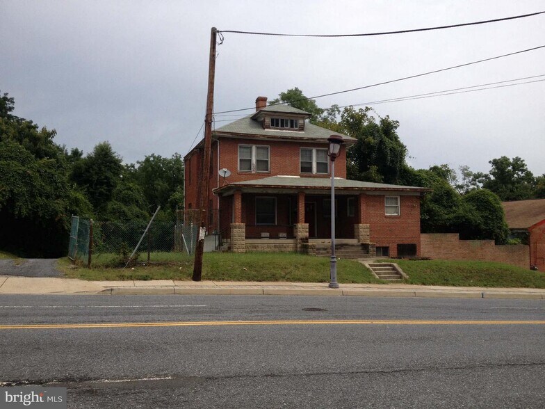 More Photos Of 5304 Sheriff Rd, Capitol Heights Storefront Retail Office For Sale