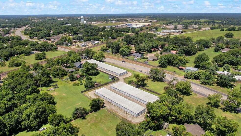 More Photos Of 412 City, Caldwell Self Storage For Sale