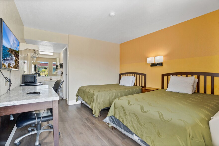 More Photos Of 7455 W Irlo Bronson Memorial Hwy, Kissimmee Hotel For Sale