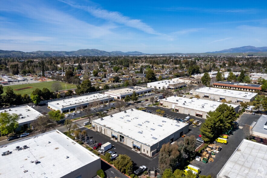 More Photos Of 1048 Serpentine Ln, Pleasanton Light Manufacturing For Lease