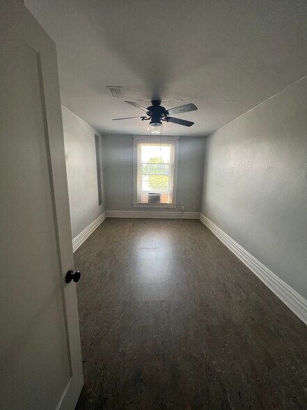 More Photos Of 246-248 S Broadway, Denver Storefront Retail Residential For Sale