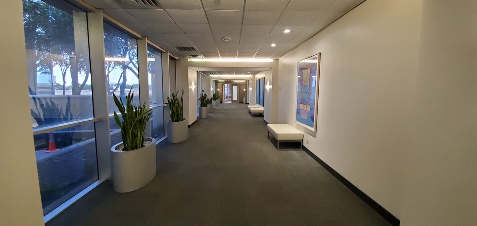 More Photos Of 3030 Lyndon B Johnson Fwy, Dallas Office For Lease