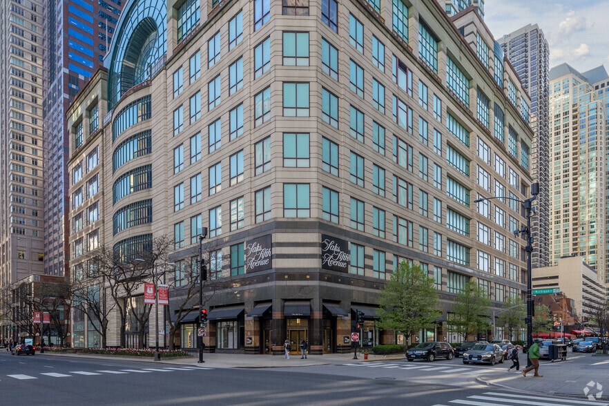 More Photos Of 700 N Michigan Ave, Chicago Multifamily For Sale