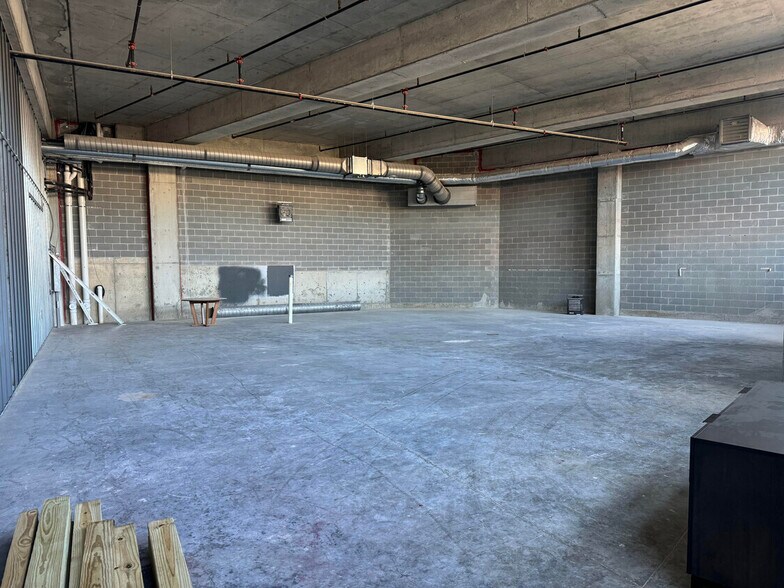 More Photos Of 205 E Grand River Ave, East Lansing Apartments For Lease