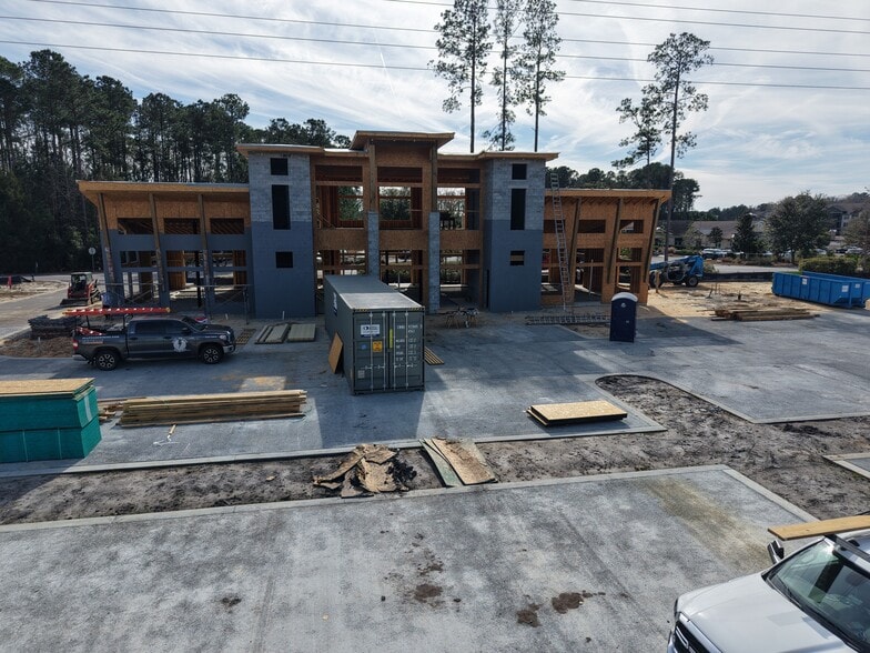 More Photos Of 5 Hampton Lake Dr, Bluffton Storefront Retail Office For Lease