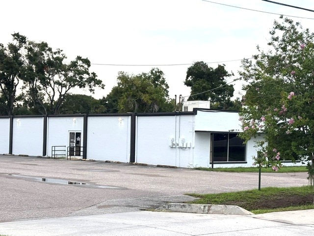 Primary Photo Of 4705 N Lois Ave, Tampa Industrial For Lease