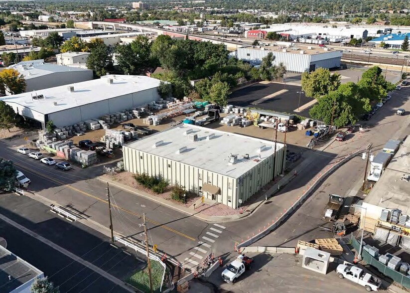 Primary Photo Of 4501 S Navajo St, Englewood Warehouse For Sale