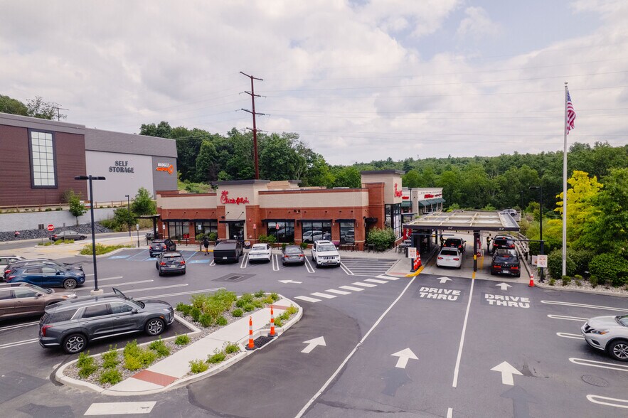 More Photos Of 115 Plaza 611 Ln, Stroudsburg General Retail For Sale