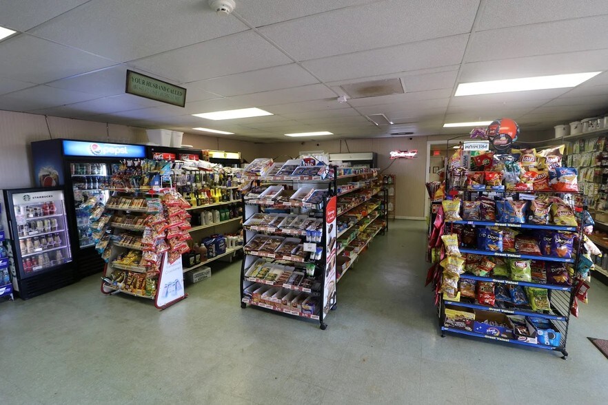 More Photos Of 2550 Parks Mill Rd, Buckhead Service Station For Sale