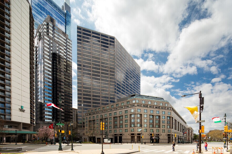 More Photos Of 130 N 18th St, Philadelphia Office For Lease