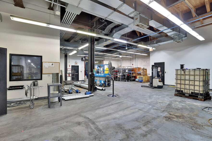 More Photos Of 16 Harrison Ave, Yonkers Warehouse For Lease