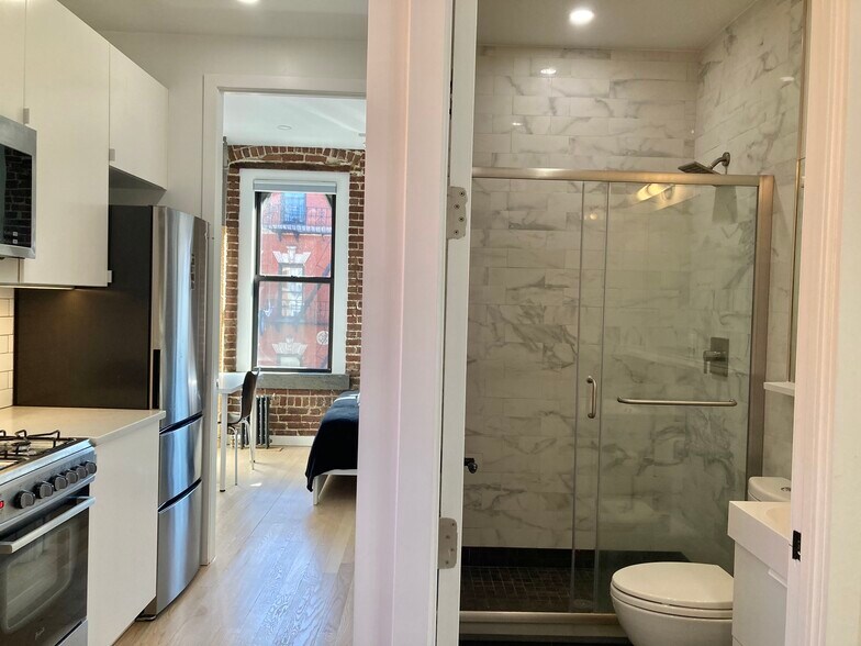 More Photos Of 197 Madison St, New York Apartments For Sale
