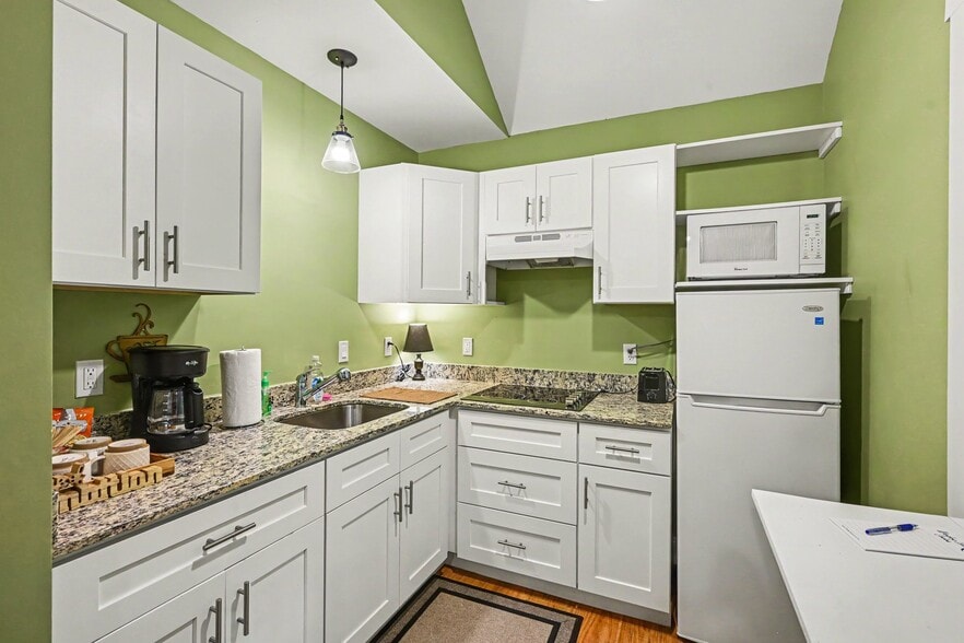 More Photos Of 57440 M 40, Marcellus Specialty For Sale