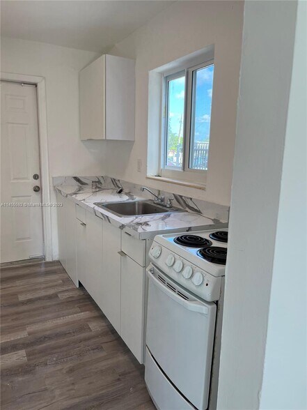 More Photos Of 14280 NE 6th Ave, North Miami Apartments For Sale
