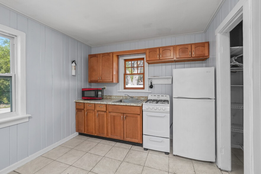 More Photos Of 614 Beverly Ave, Largo Apartments For Sale