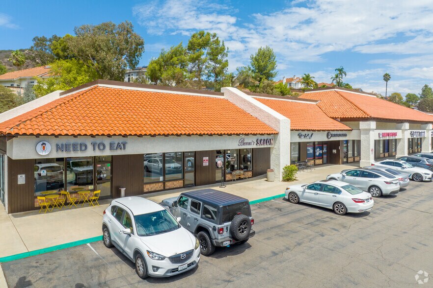 More Photos Of 12202-12234 Poway Rd, Poway General Retail For Lease