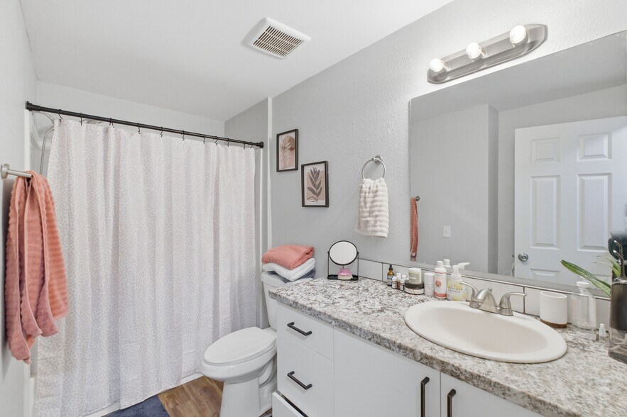 More Photos Of 137 Tanglewood Dr, Jefferson Multifamily For Sale