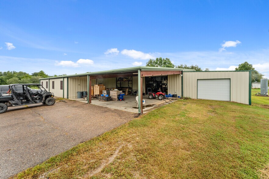 More Photos Of 23111 FM 1462 Rd, Damon Land For Sale