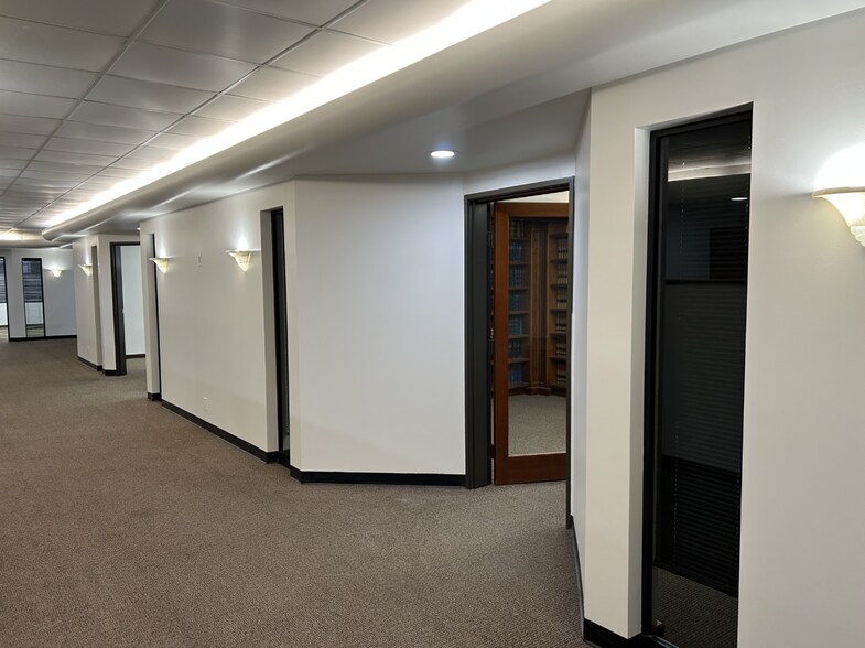 More Photos Of 20355 Hawthorne Blvd, Torrance Office For Lease