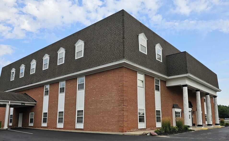 Primary Photo Of 3131 Executive Pky, Toledo Office For Sale
