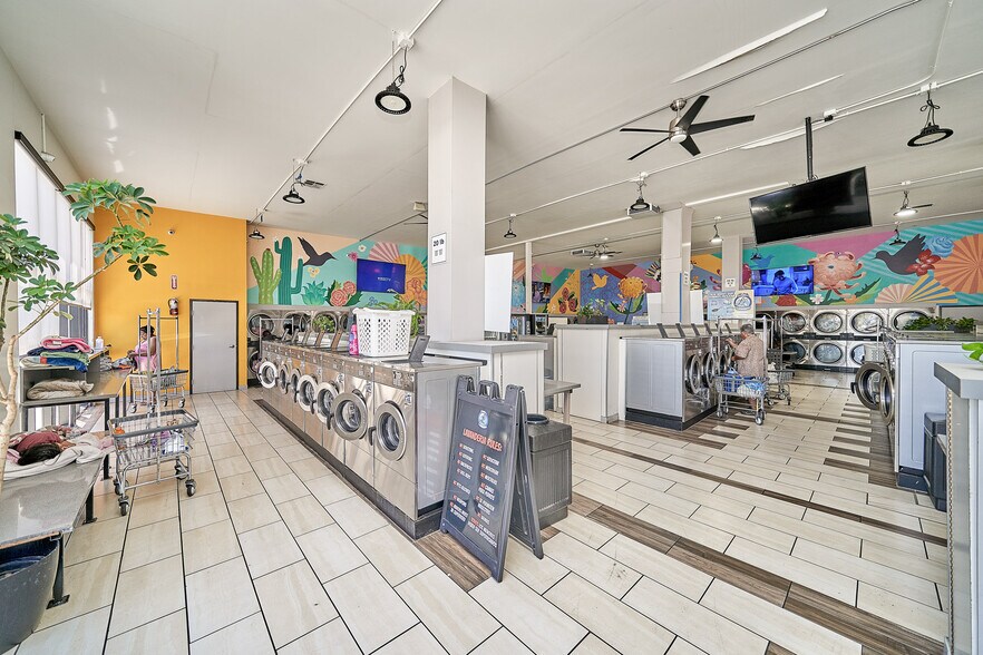 More Photos Of 3046 E Florence Ave, Huntington Park Freestanding For Sale