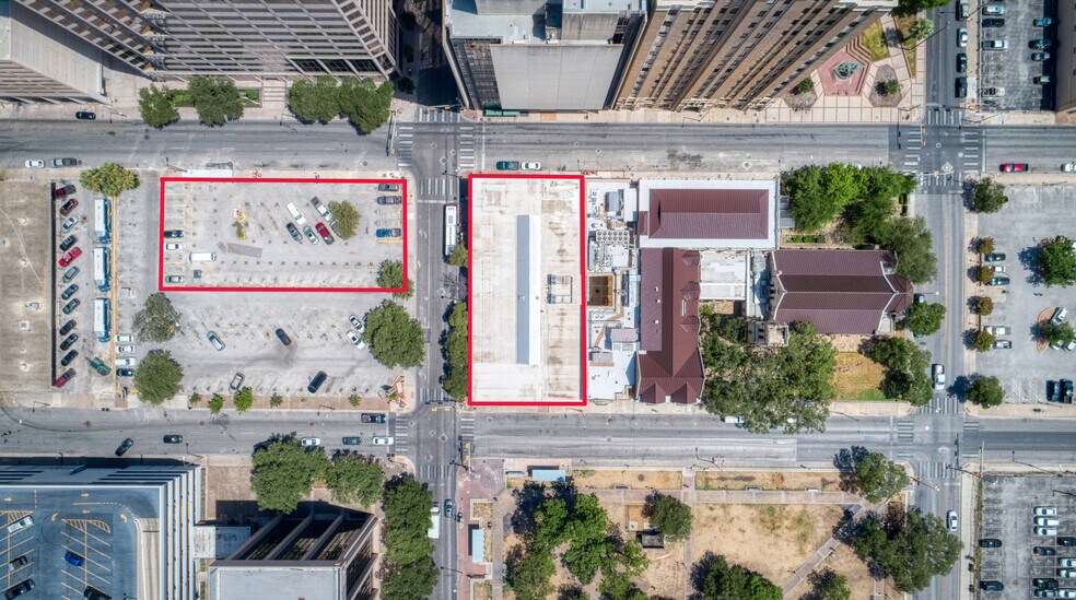 More Photos Of 800 Navarro St, San Antonio Office For Lease
