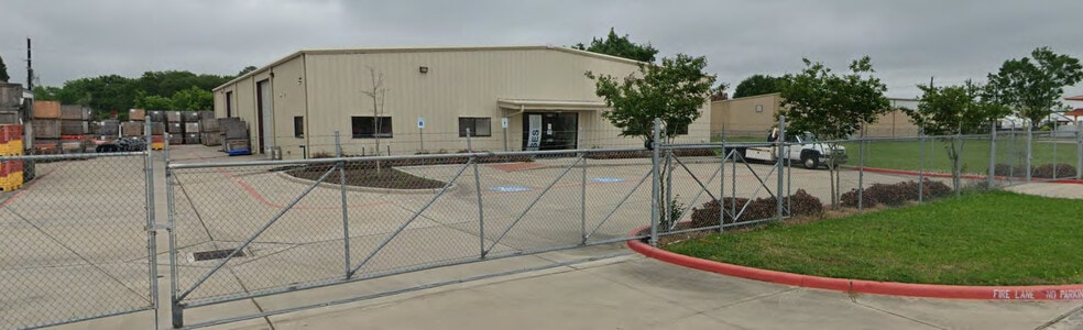 More Photos Of 3402 Bacor Rd, Houston Warehouse For Lease