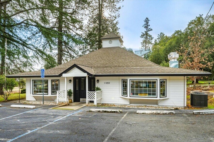 More Photos Of 11859 Tammy Way, Grass Valley Office For Sale